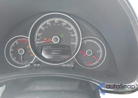 2017 Volkswagen Beetle #Pinkbeetle/1.8T Classic/1.8T S/1.8T Se/1.8T Sel z USA, uszkodzony, nr VIN 3VW517AT9HM808499